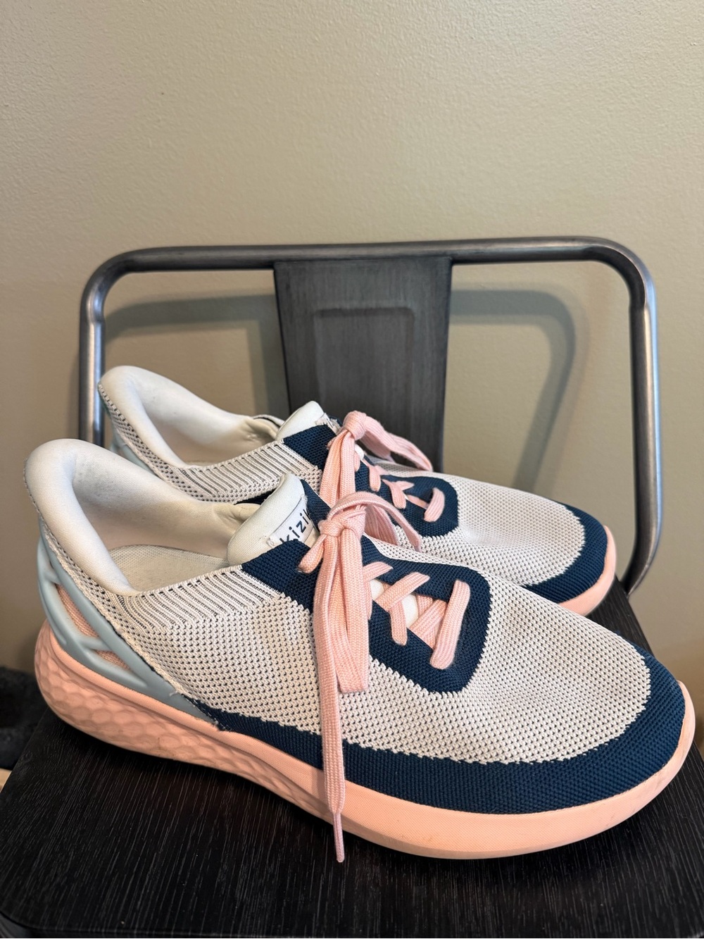 Kizik HandsFree Women's 10.5 Wide Slip-On Walking Sneakers Knit Comfort